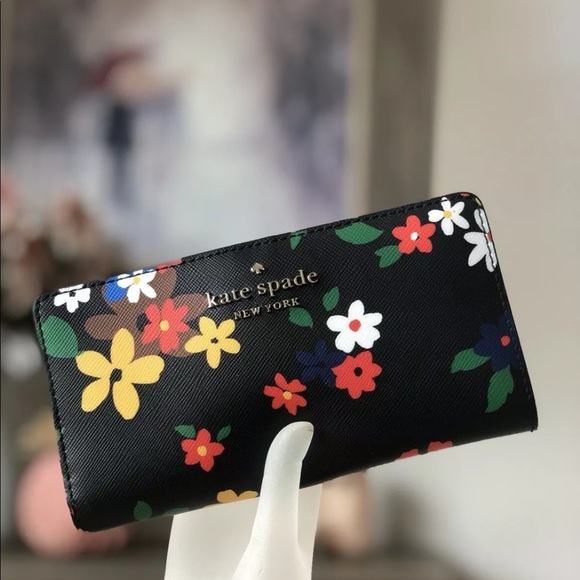 Shop for Christmas presents!  Kate spade bifold wallet staci sailing floral red - Picture 2 of 7